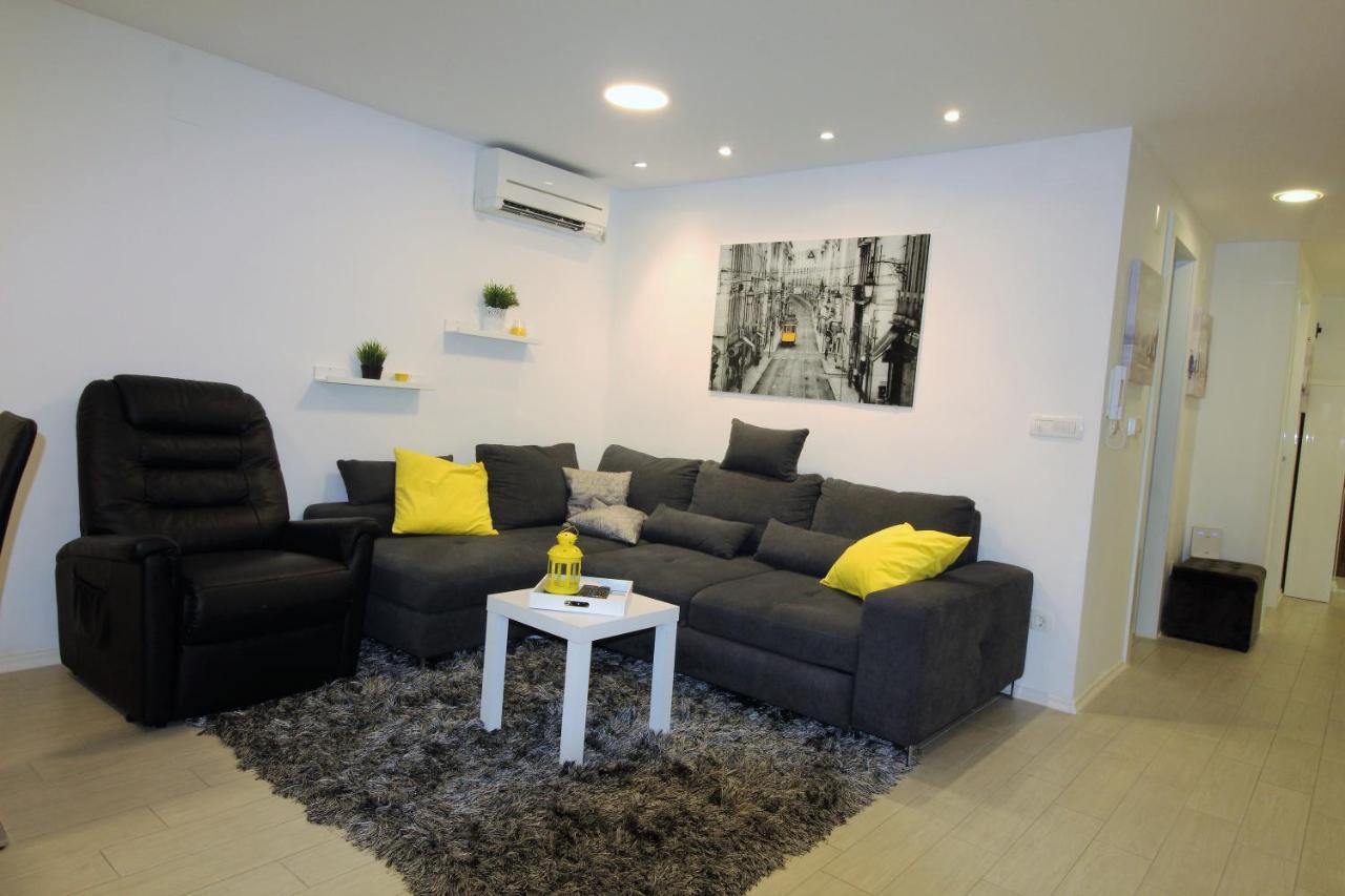 Apartment Pia Шибеник Экстерьер фото