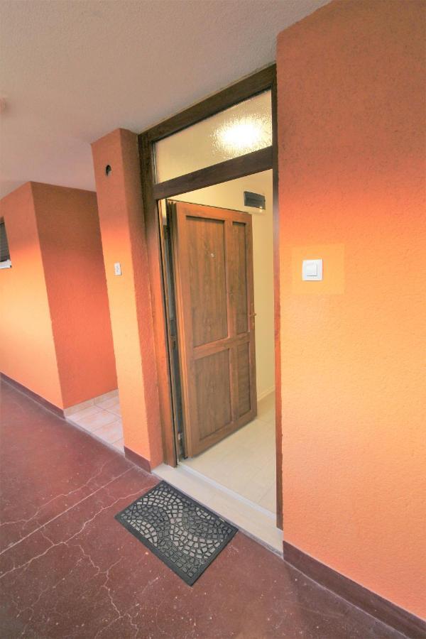 Apartment Pia Шибеник Экстерьер фото