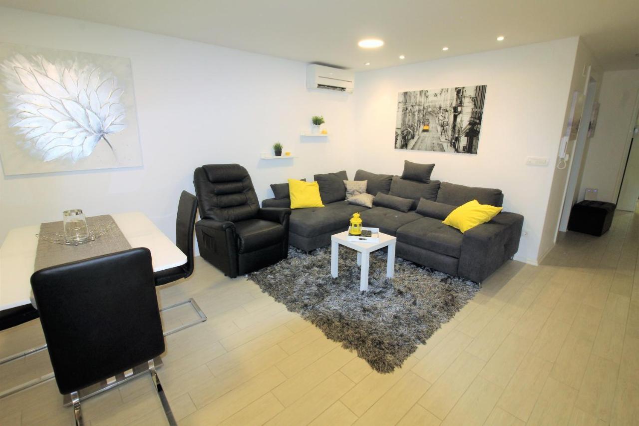 Apartment Pia Шибеник Экстерьер фото